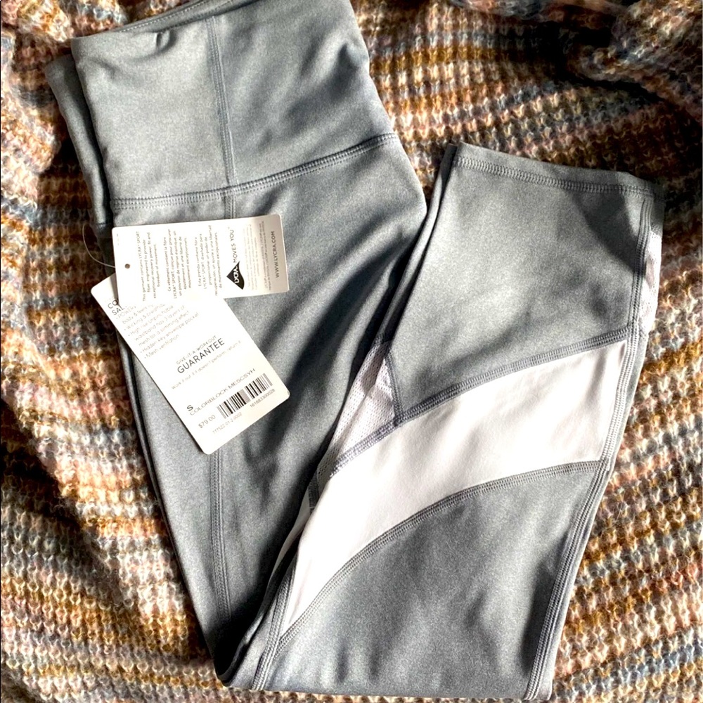 Athleta Colorblock Capri
